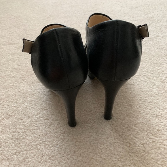 Black Heels - Picture 3 of 5